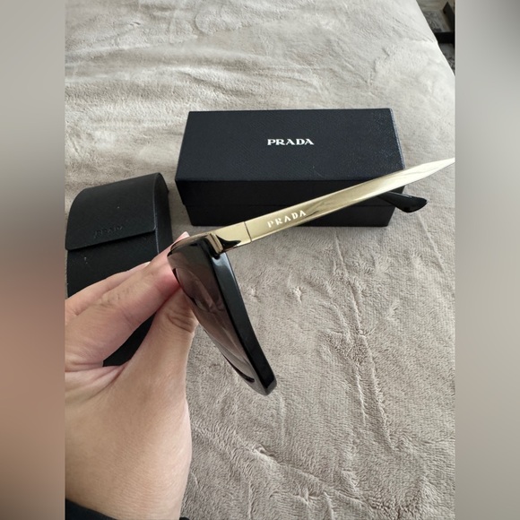 Prada Sunglasses SPR53S - Picture 3 of 11